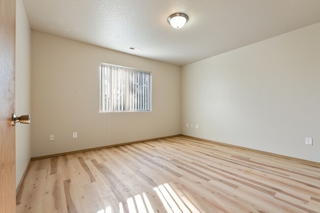 Building Photo - Spacious 4-Bedroom Home in SE Portland!