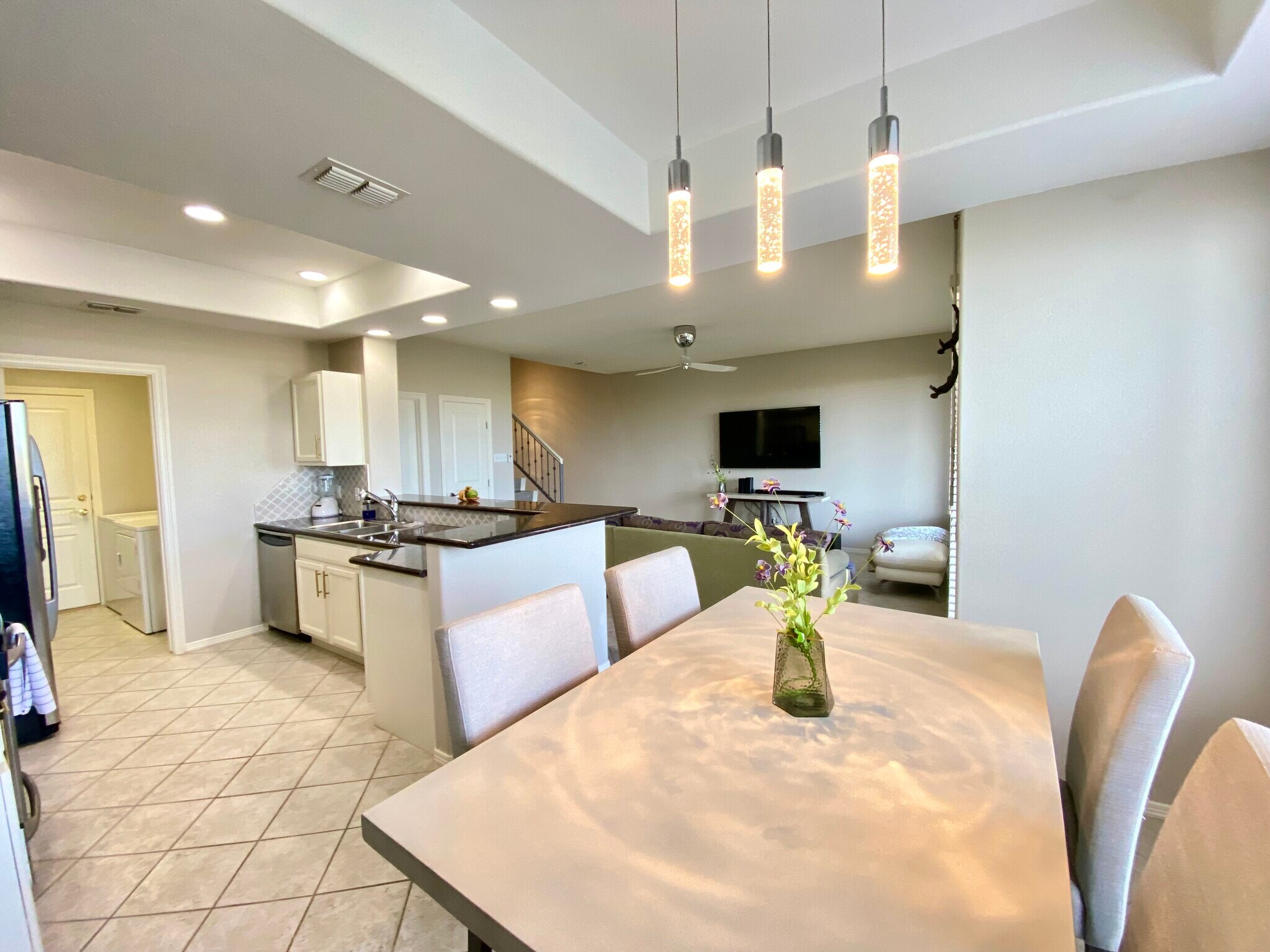 Building Photo - 9 Harbor Town