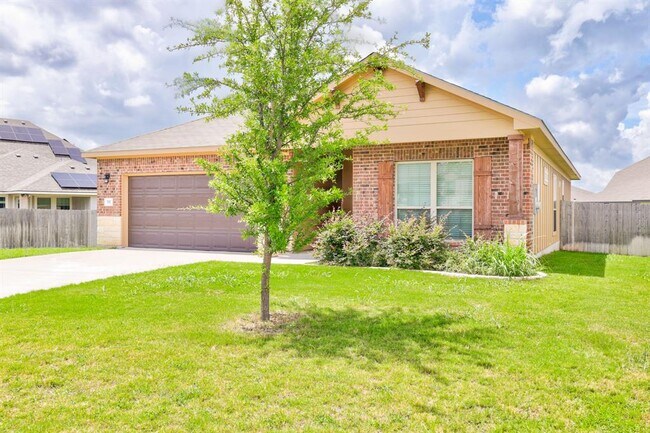 Building Photo - 717 Friar Tuck Dr