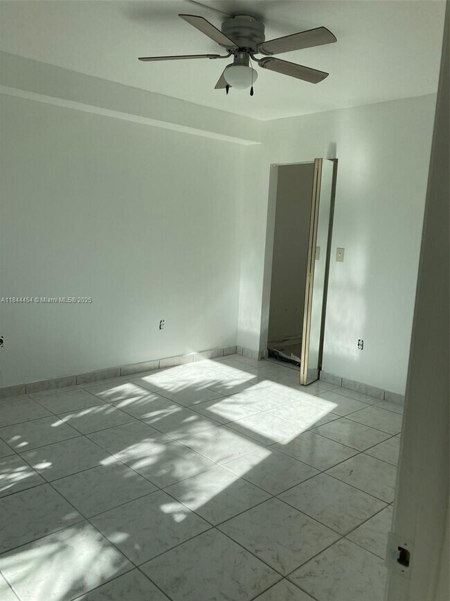 Building Photo - 11750 SW 18th St