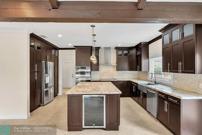 Building Photo - 4920 SW 170th Ave