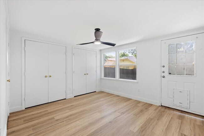 Building Photo - 8812 Sabinas Trail