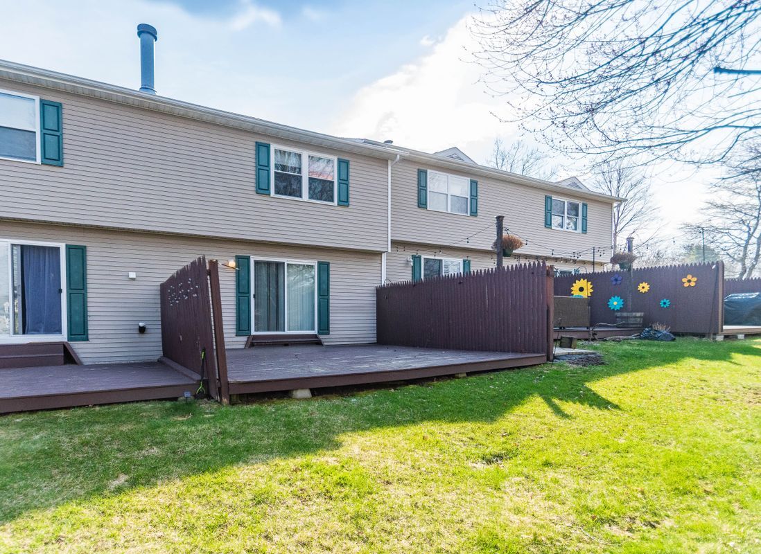 Building Photo - 99 Boniface Dr