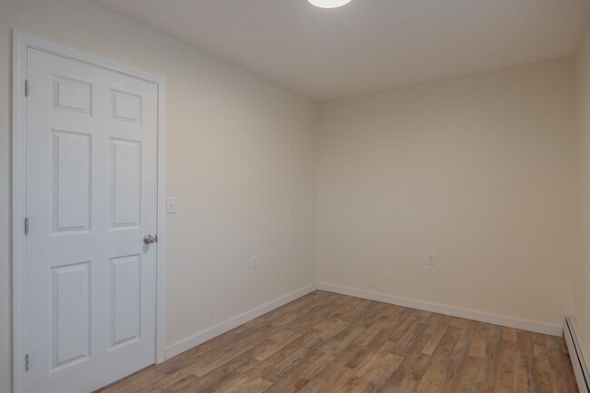 Building Photo - 2126 Rickert St