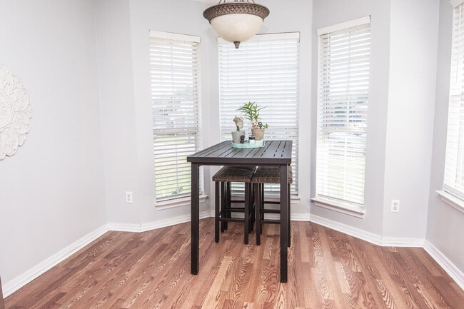 Building Photo - 2833 Atoka Trail