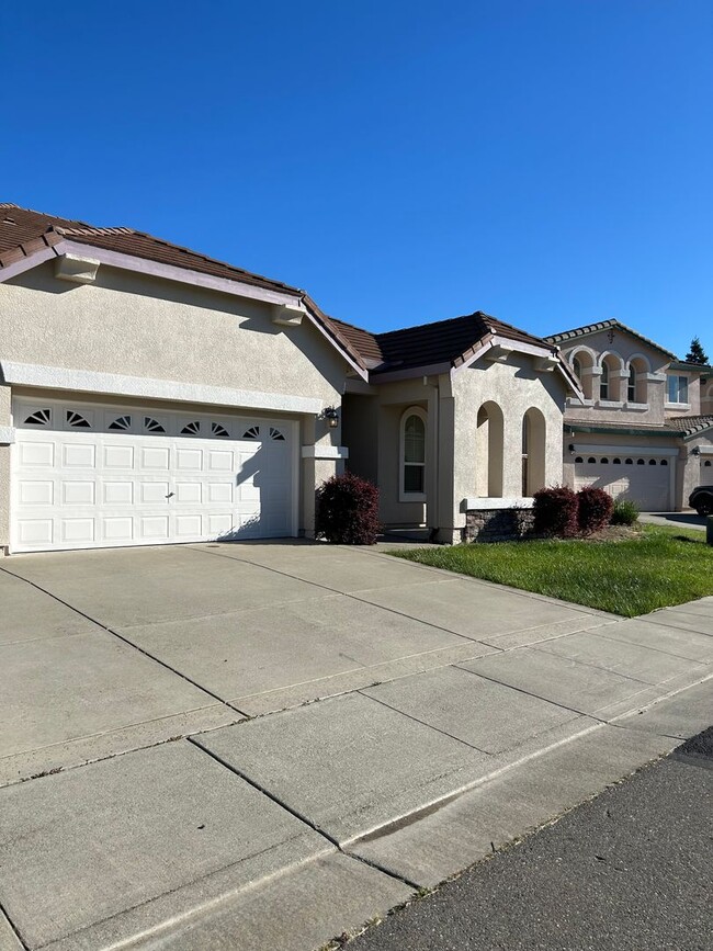 Building Photo - Gold Ridge Subdivision