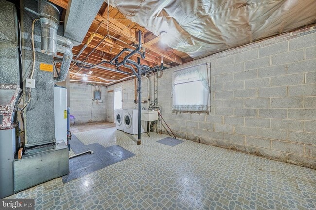 Building Photo - 9516 Bonair Dr