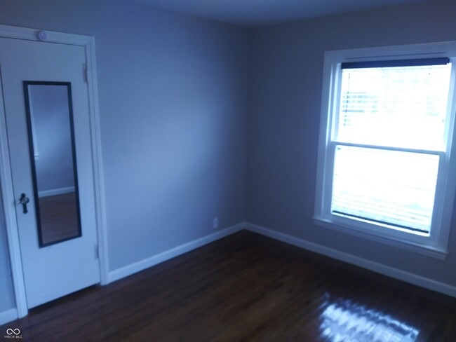 Building Photo - 4923 Carvel Ave