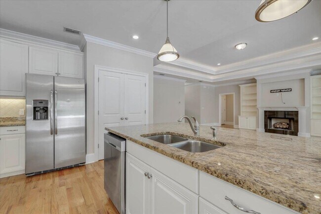 Building Photo - 2776 Palafox Ln