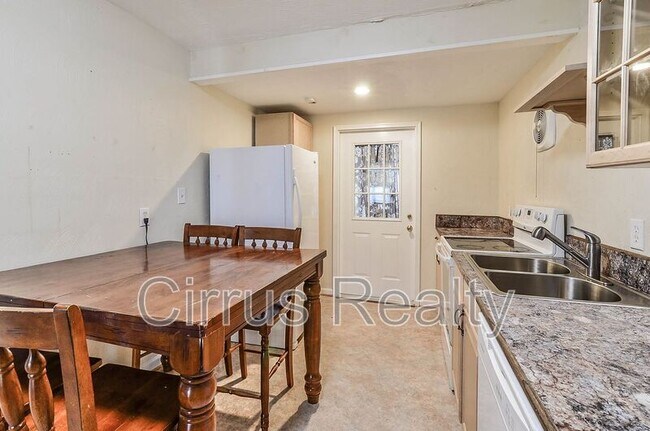 Building Photo - 1126 44th St