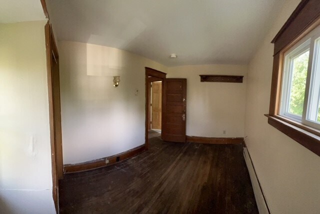 Building Photo - 15 Isham St