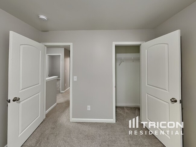 Building Photo - 206 Churchill Dr