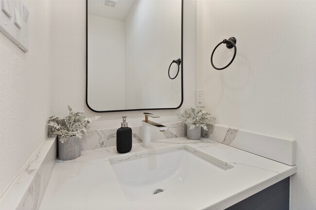 Building Photo - 1277 Oakmont Bnd Dr