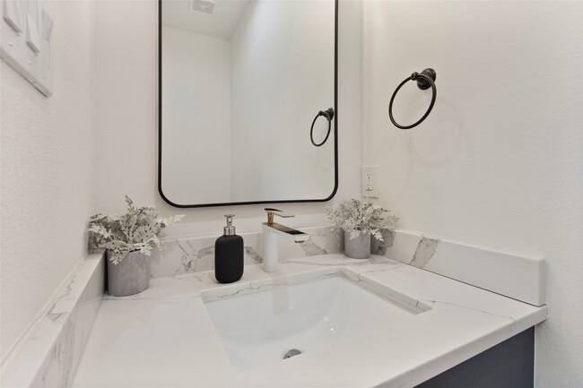 Building Photo - 1277 Oakmont Villas Dr