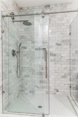 Building Photo - 10403 High Hollows Dr