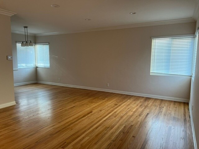 Building Photo - 4164 Madison Ave