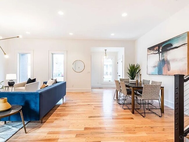 Building Photo - 1325 Knowlton St