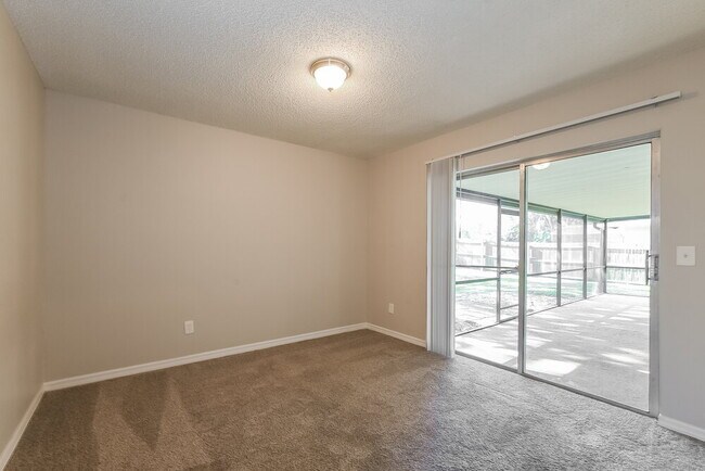 Building Photo - 948 March Hare Ct