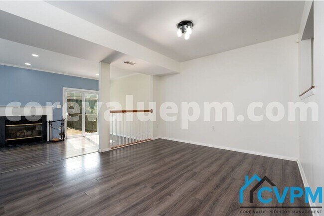 Building Photo - 7679 Blueberry Hill Ln