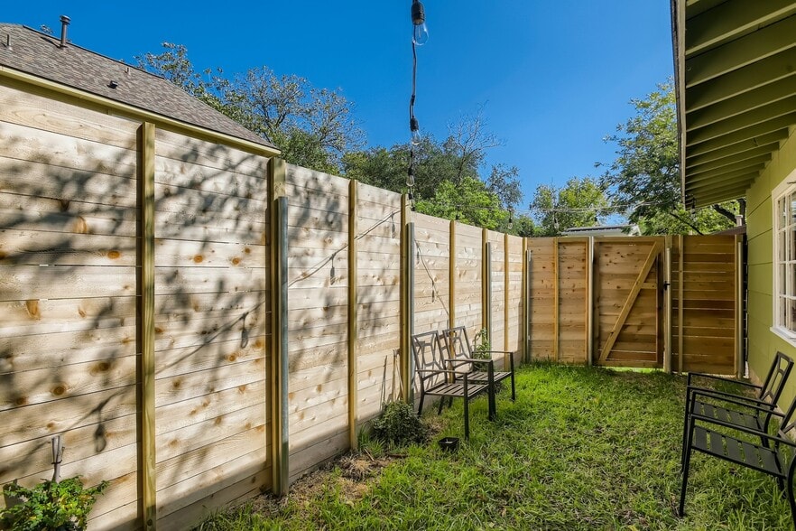 Building Photo - 408 Hammack Dr