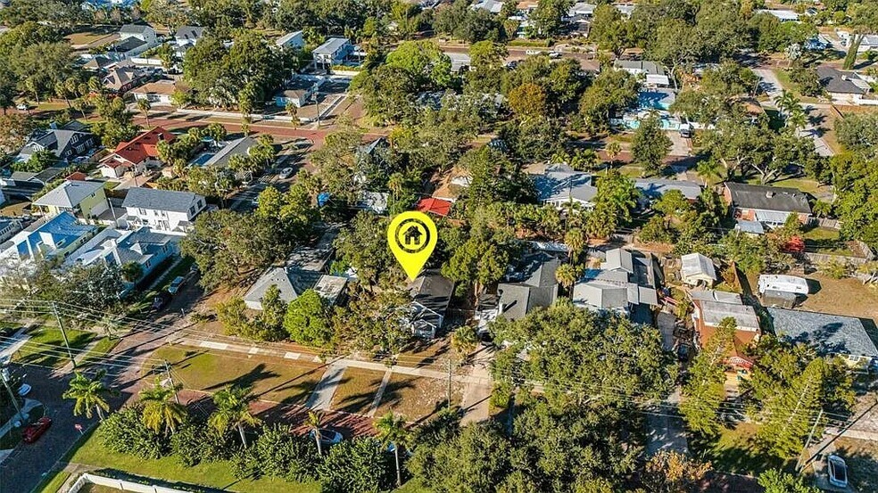 Building Photo - 7327 1st Ave N