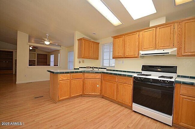 Building Photo - 18234 E County Down Dr