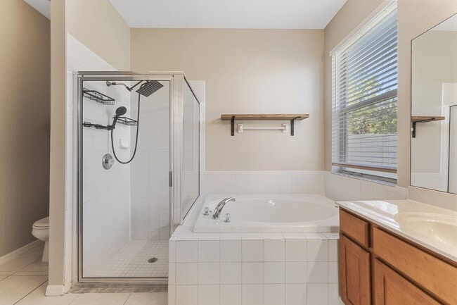 Building Photo - Absolutely stunning 3BR/2BA & 2-Car Garage home in highly sought-after Ballantrae community