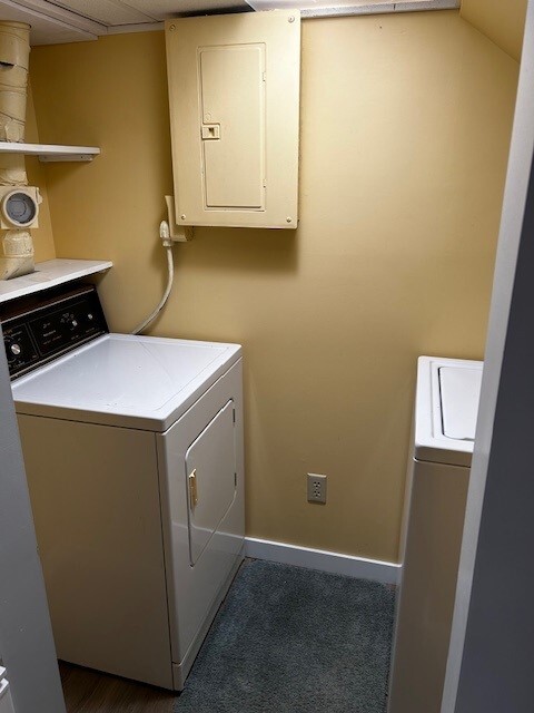 Building Photo - 918 Oak St