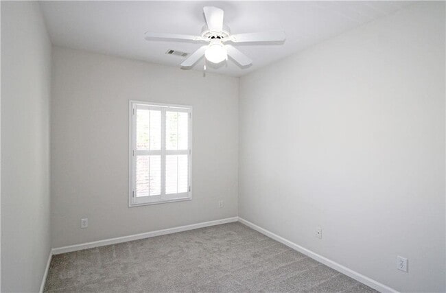Building Photo - 335 Snowgoose Ct
