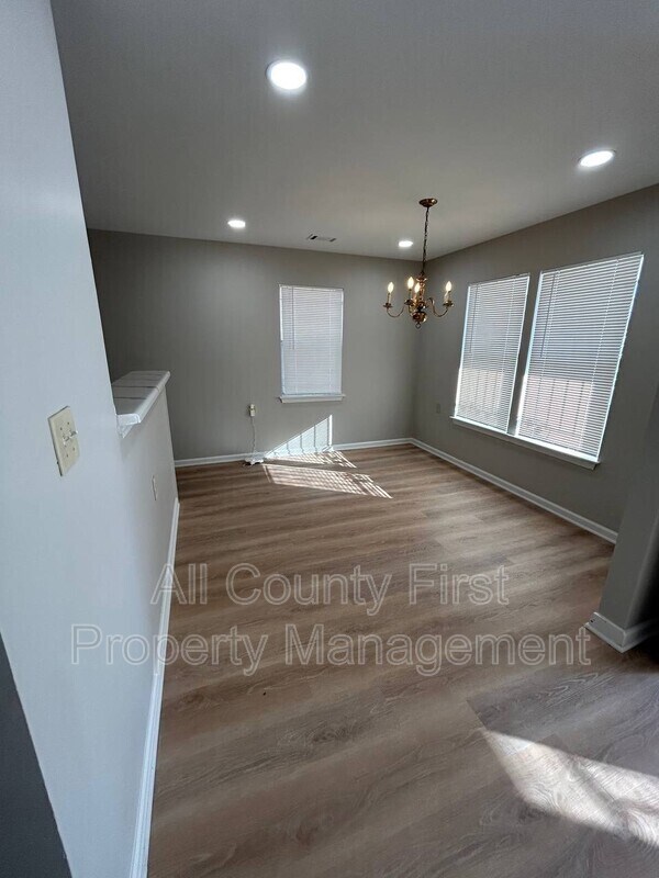 Building Photo - 69 Meldon Ave SE