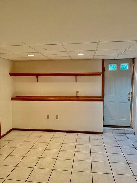 Building Photo - 30 Flynn Rd