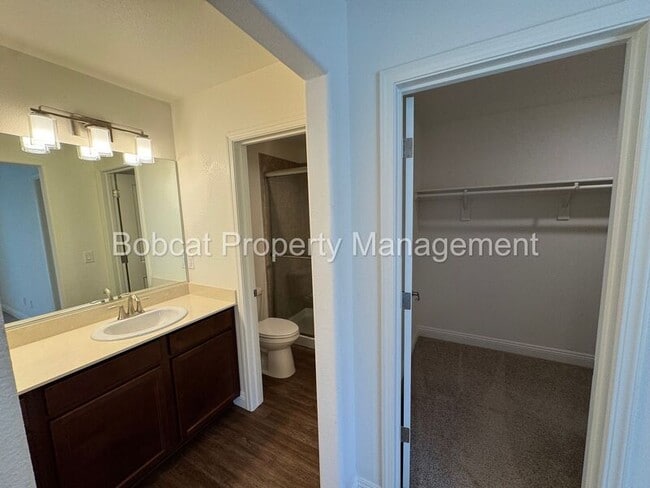 Building Photo - 1230 Saltern Dr