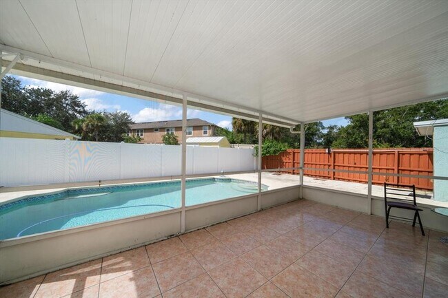 Building Photo - 5726 Ridgestone Dr