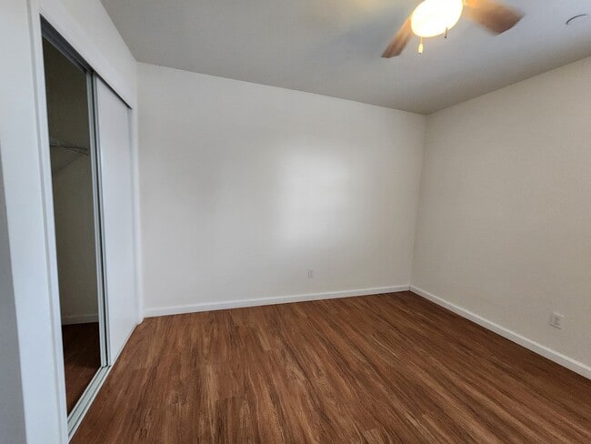 Building Photo - 158 Amberidge Dr