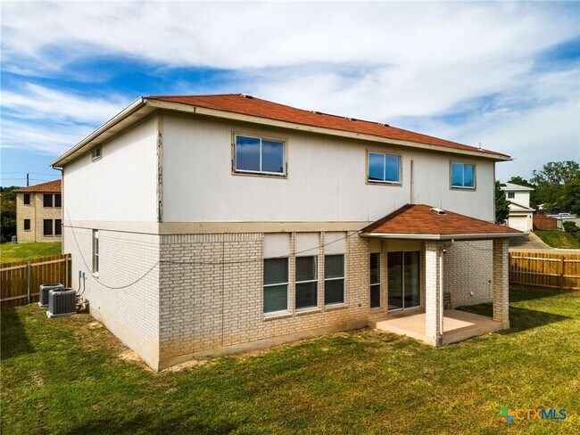 Building Photo - 118 Lone Shadow Dr