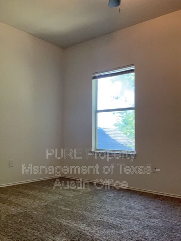 Building Photo - 304 Windridge Village Cove