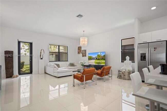 Building Photo - 4407 SW 175th Ave