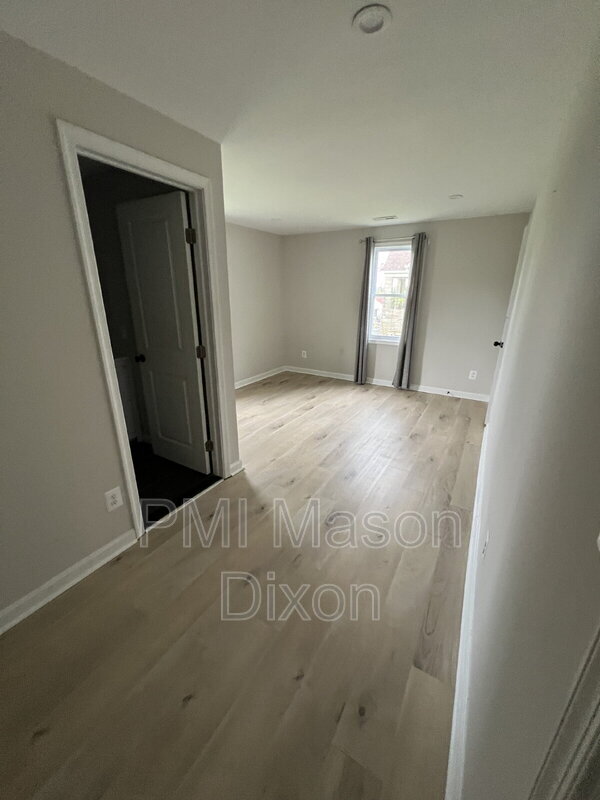 Building Photo - 4003 Schroeder Ave