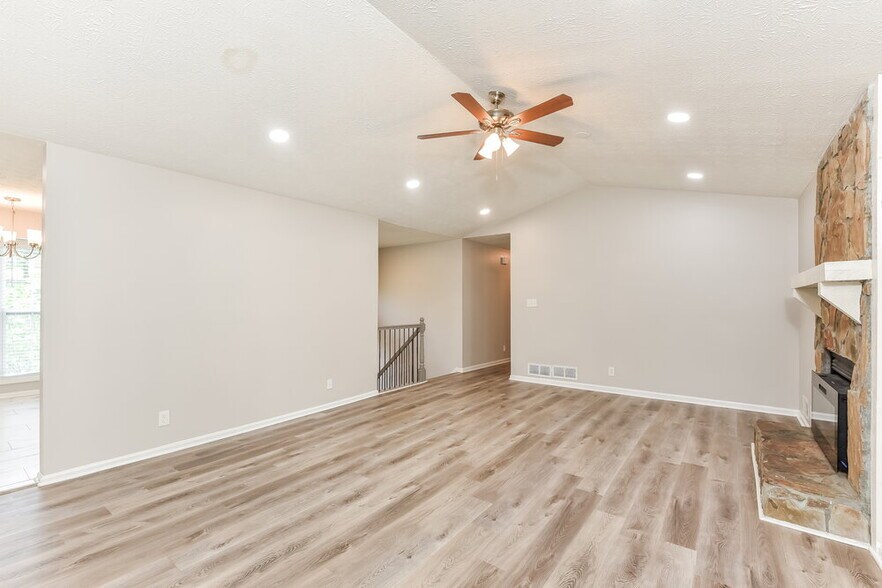 Building Photo - 2145 Atkinson Ln