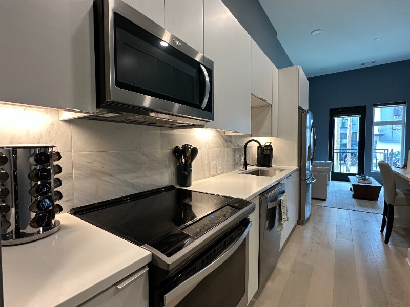 Building Photo - 997 Scovel St