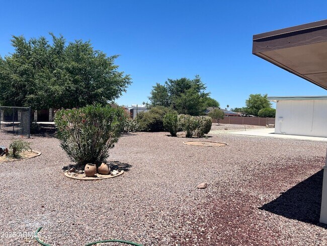 Building Photo - 9221 W Briarwood Cir N