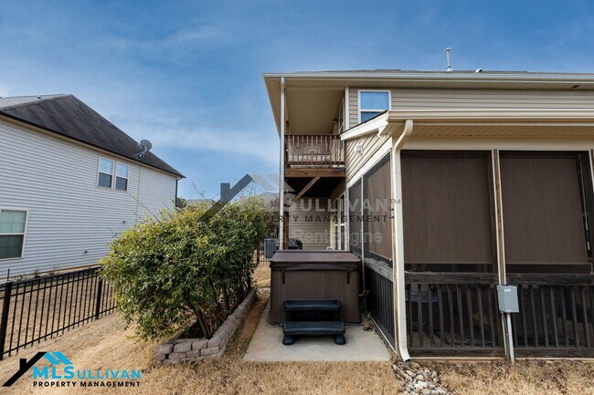 Building Photo - 913 Beech Glen Dr