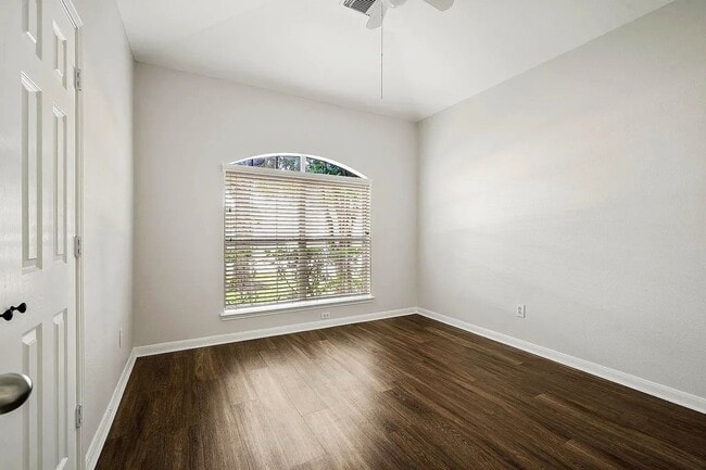 Building Photo - 2702 Orchard Creek Ln