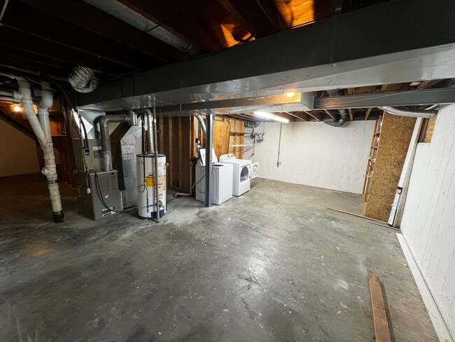 Building Photo - 1240 St Mark Dr