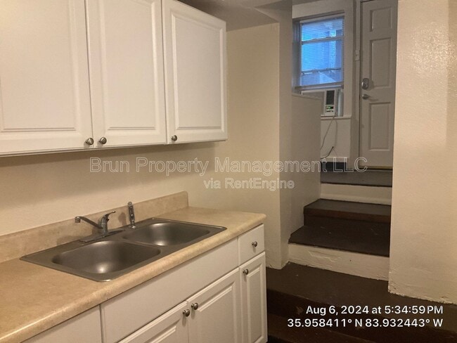 Building Photo - 1628 Clinch Ave