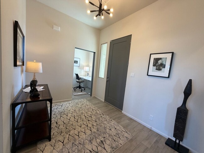 Building Photo - 14 Plano Arbolito