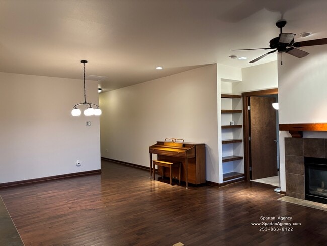 Building Photo - 10801 171st Ave Ct E