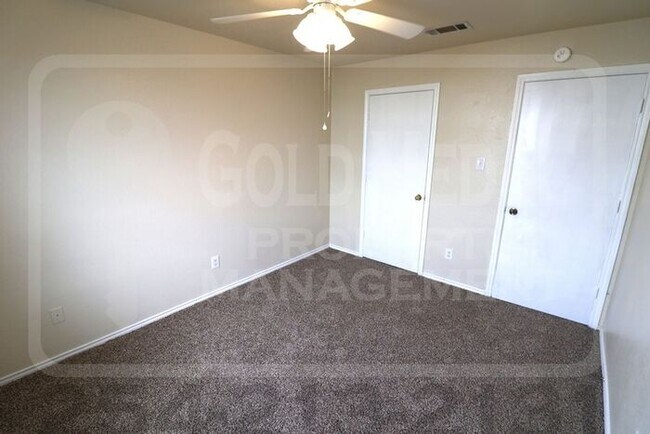 Building Photo - 1101 Horizon Dr