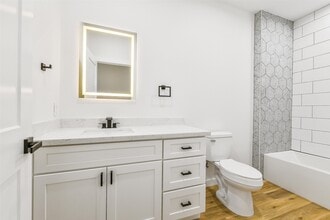 Building Photo - 6103 Cavalier St