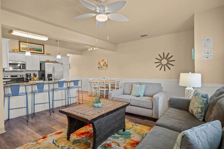 Building Photo - 15025 Beach Walk Loop